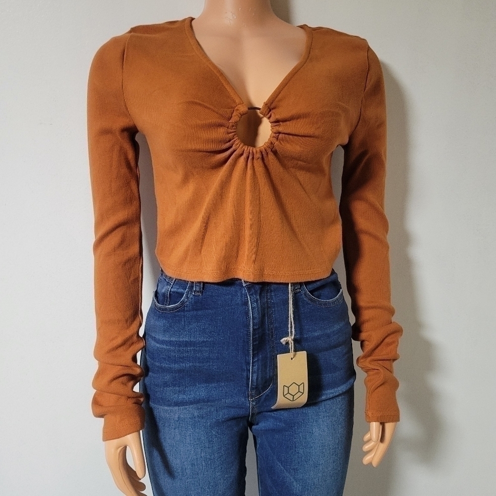 Free people NWT Key to my heart crop top size small. - Picture 2 of 9